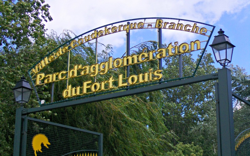 Entrée du parc du fort louis de Coudekerque-Branche