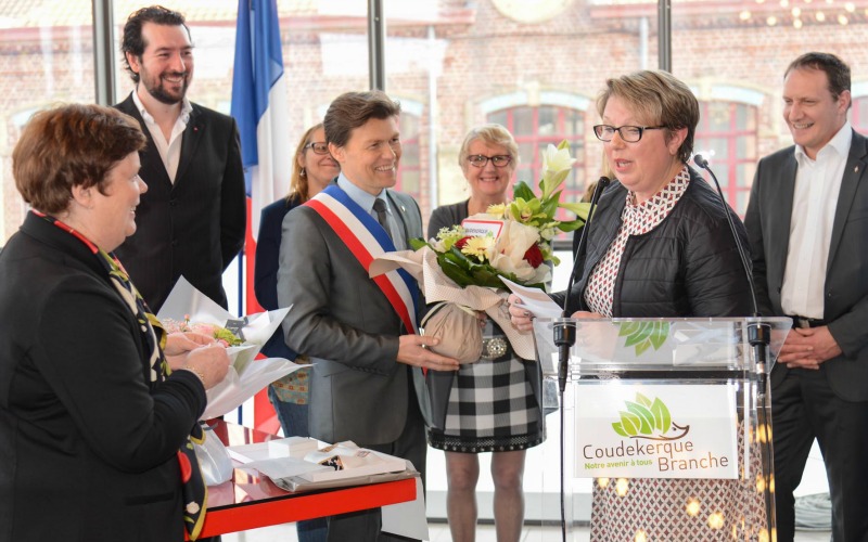 Remise de la médaille nationale du Mérite Mme CARPENTIER