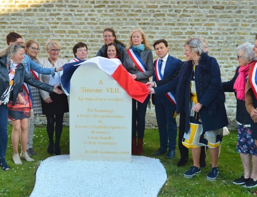 Les élues du conseil municipal ont honoré la mémoire de Simone Veil