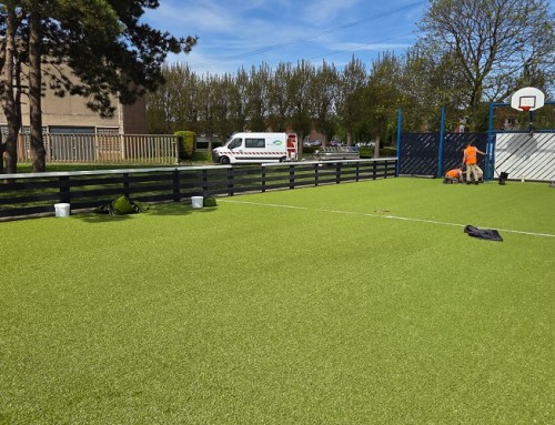 Le city stade du Grand Steendam a bénéficié d’un coud’neuf